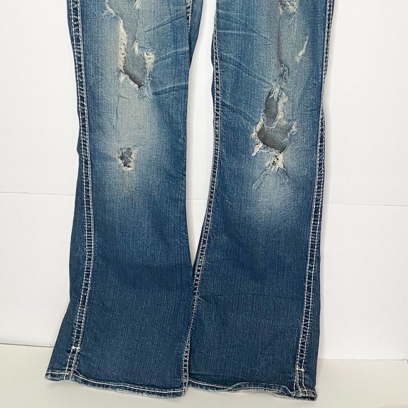 Silver Jeans, distressed jeans, flare bottom jeans, medium wash distressed jeans - Picture 3 of 12